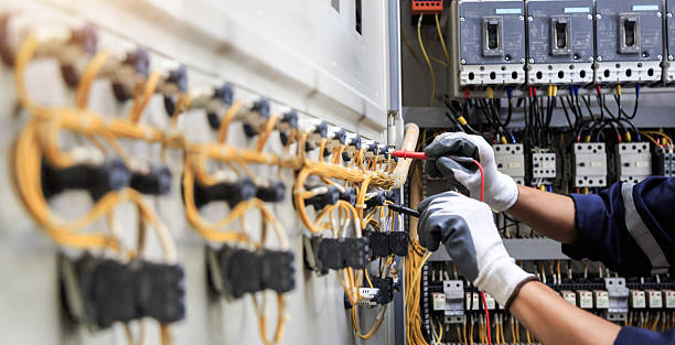 Professional Electrician technician working in Elwood, UT